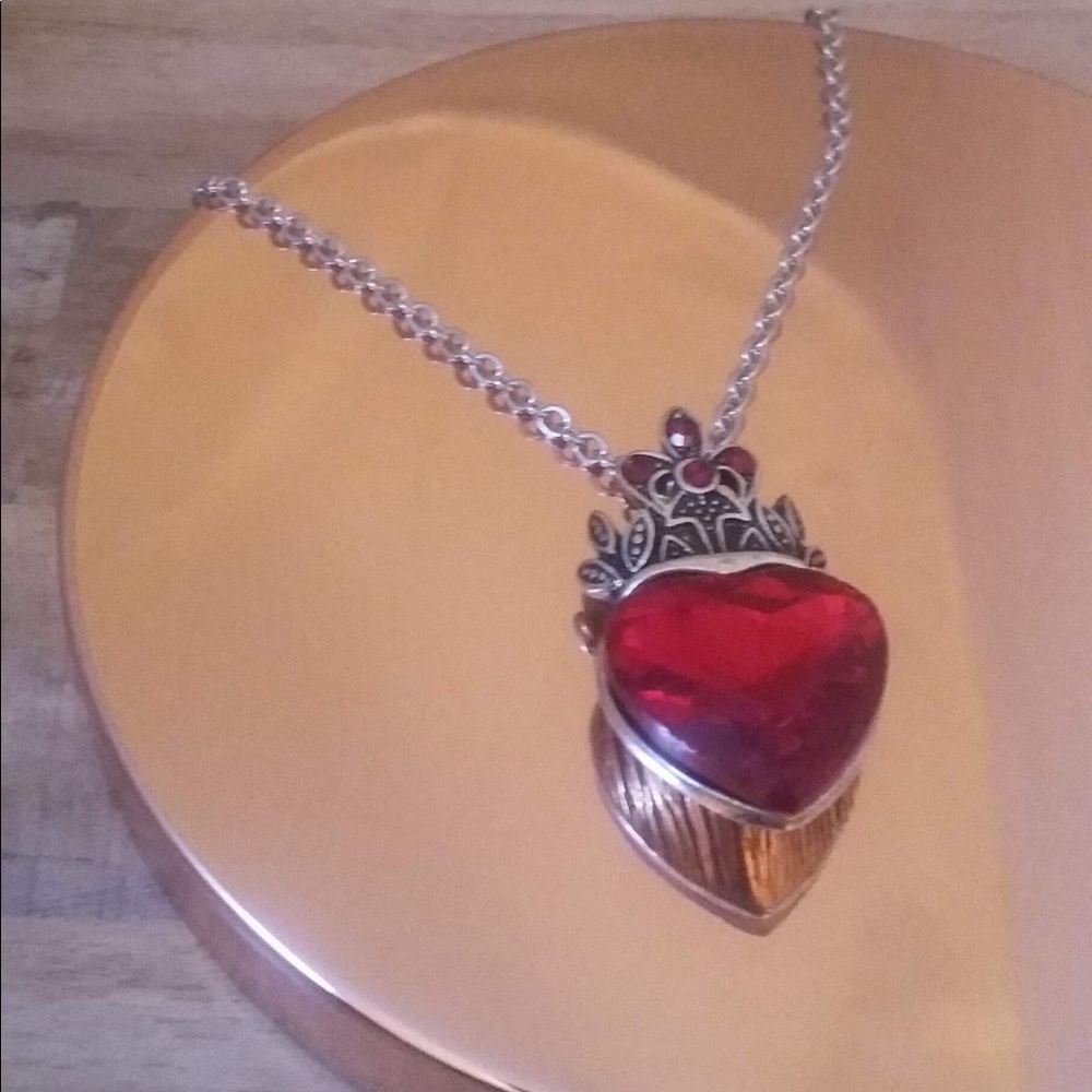 Red Queen Necklace